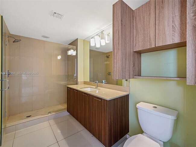 Building Photo - 5300 Paseo Blvd