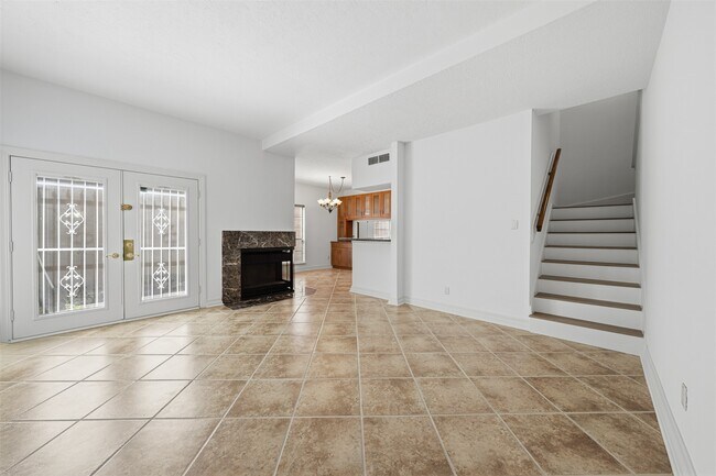 Building Photo - 7350 Kirby Dr