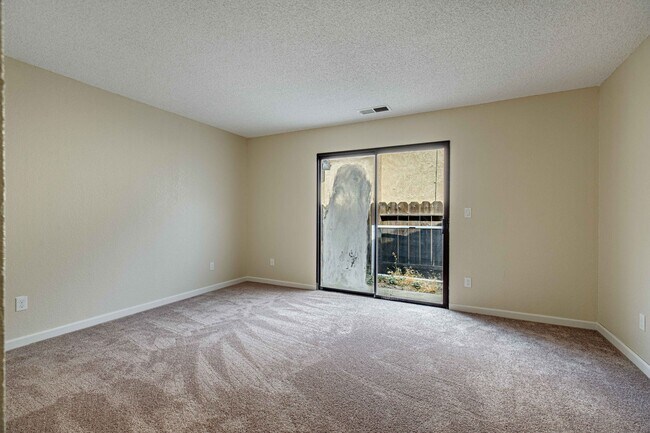 Building Photo - 3521 Akeby Dr
