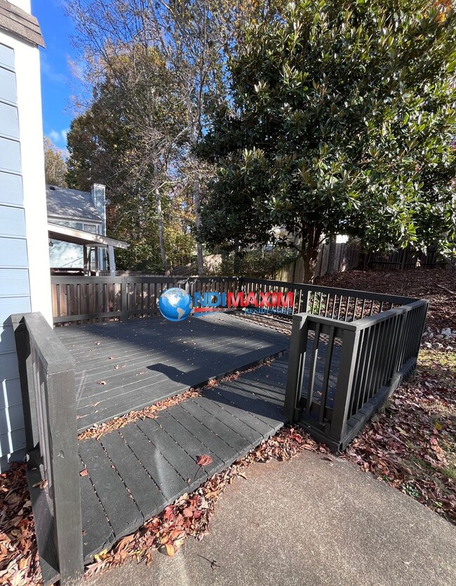 Building Photo - Completely RENOVATED house in Lawrenceville