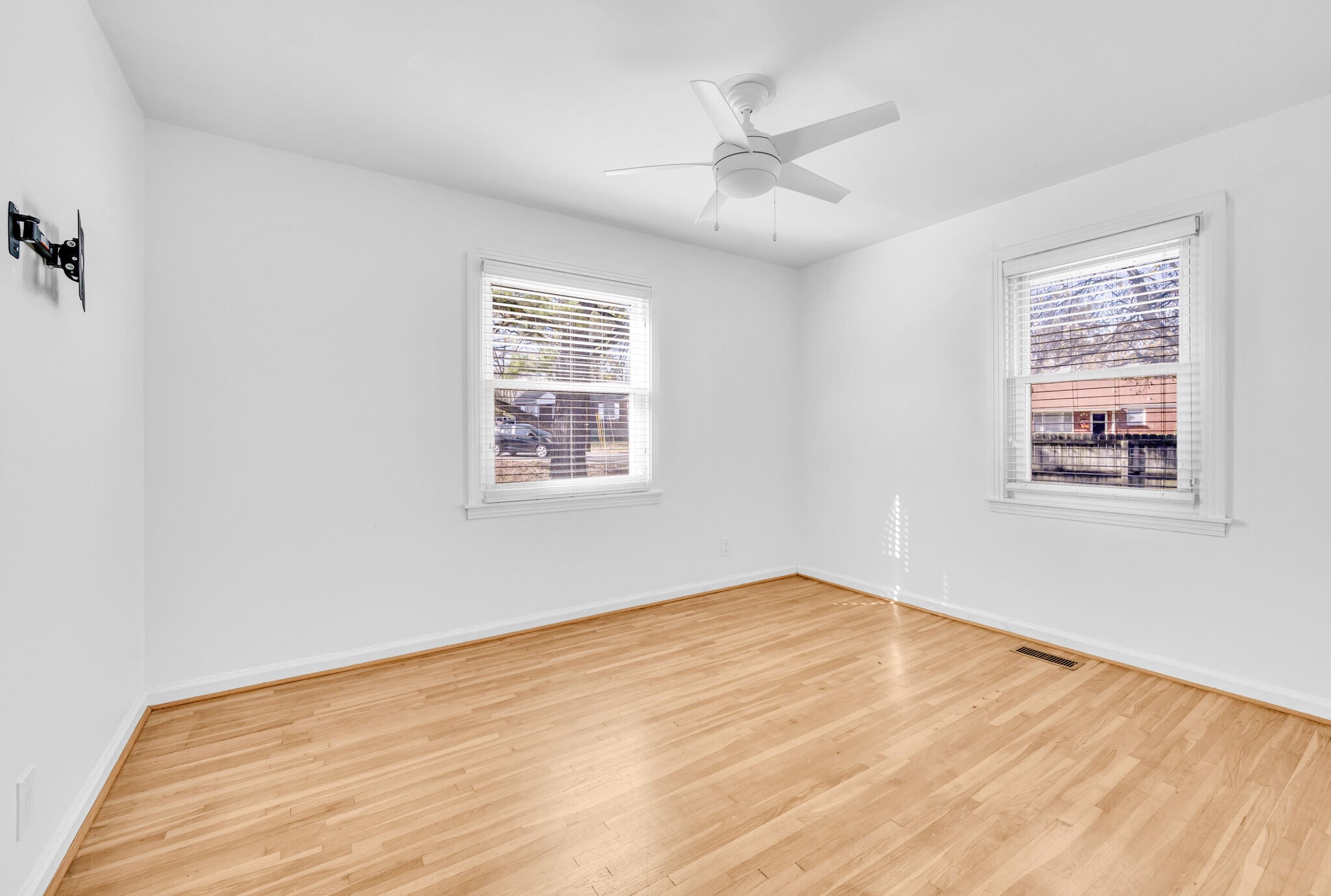 Building Photo - 162 Elkmont Dr