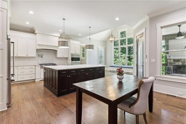 Building Photo - 211 Mount Vernon Hwy