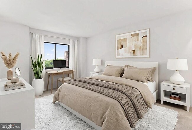 Building Photo - 5903 Mt Eagle Dr