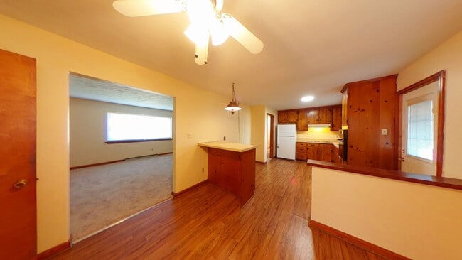 Building Photo - Brick Ranch Near Newport News City Center For Rent