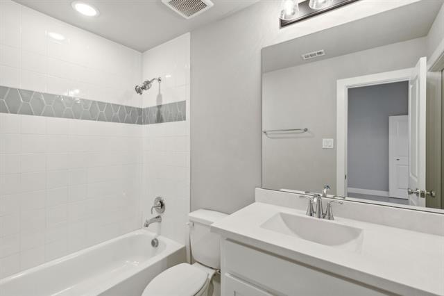 Building Photo - 4131 Sandhills Ln