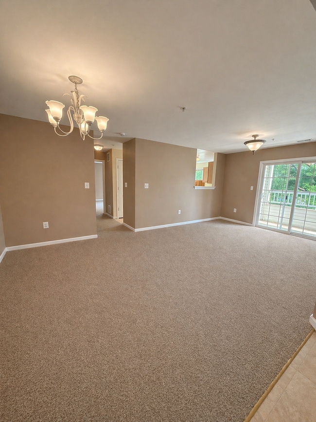 Building Photo - 1411 Bonnett Pl