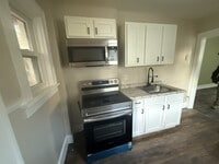 Building Photo - 2900 Clermont Ave