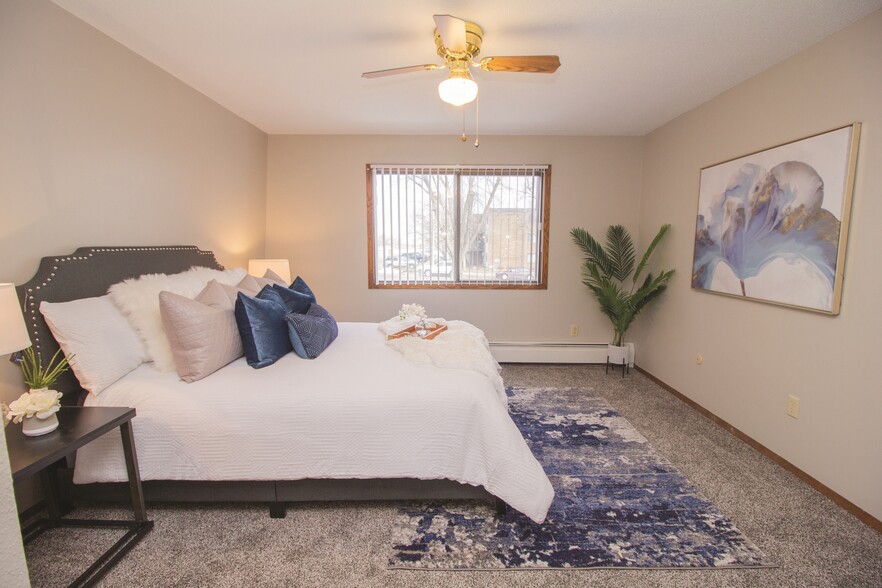 Primary Photo - Legacy Village Apartments
