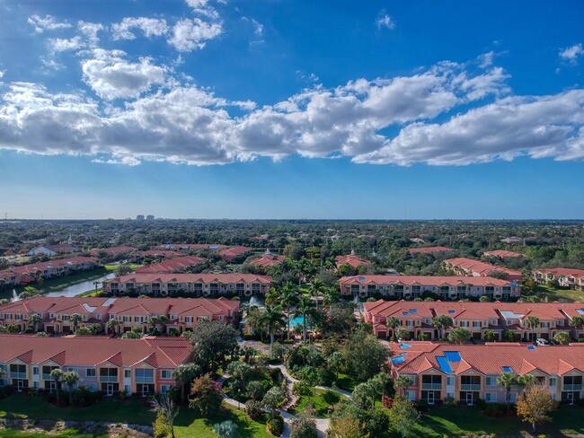 Building Photo - 20221 Estero Gardens Cir