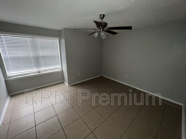 Building Photo - 5170 Weston