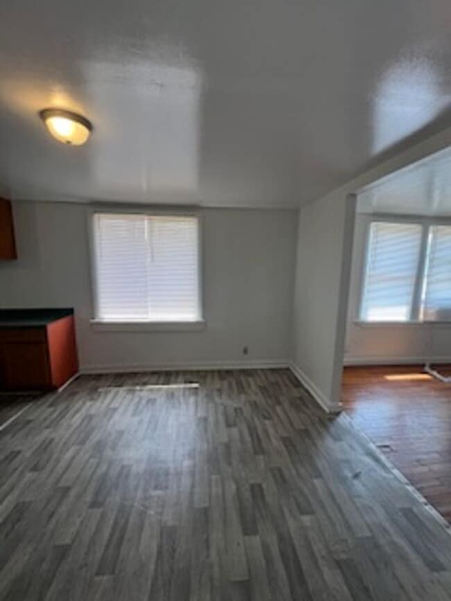 Building Photo - Biloxi 3 Bedroom