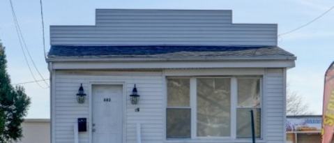 Building Photo - 882 Amboy Ave