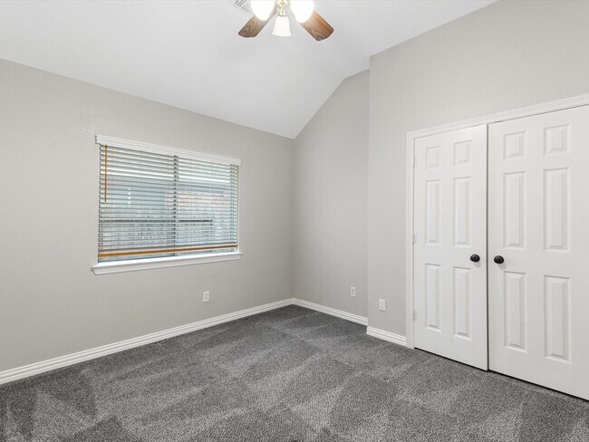 Building Photo - 23719 Allingham Ln