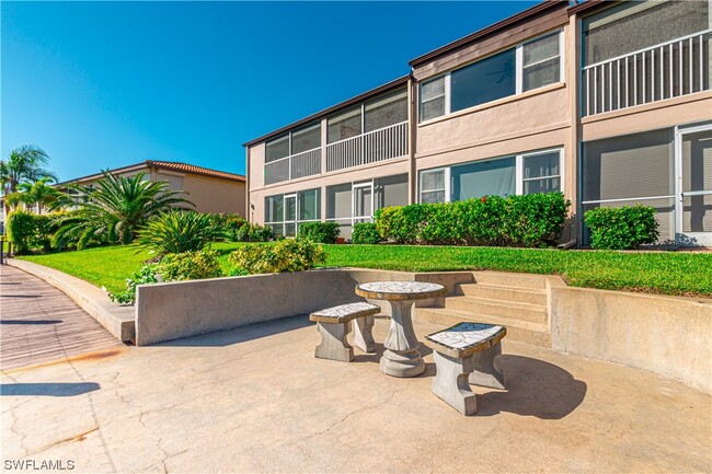 Building Photo - 416 Tudor Dr