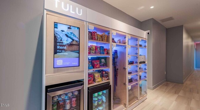 Building Photo - 1020 Hammell Dr