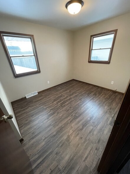 Building Photo - 2509 11th St