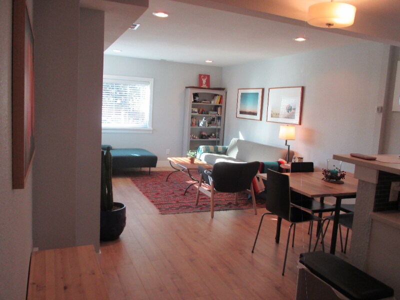 Building Photo - 4886 Perry St