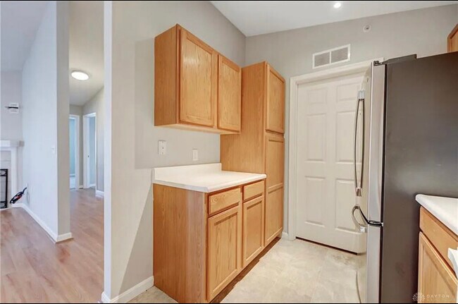 Building Photo - 3044 Westminster Dr