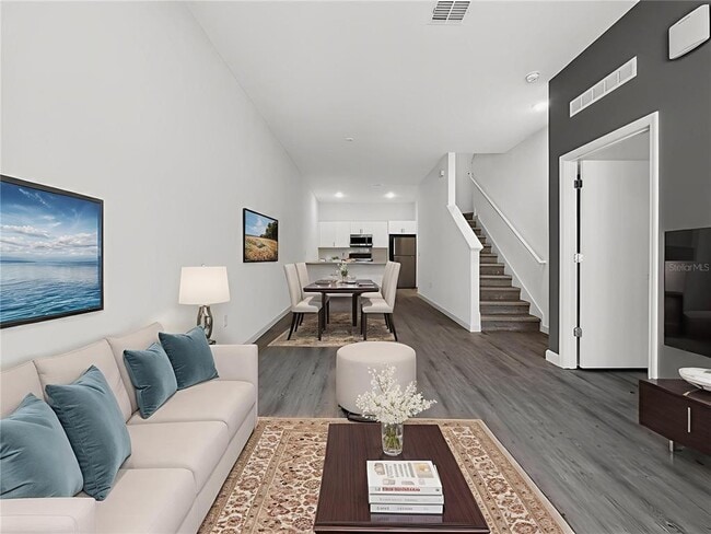 Building Photo - 367 Famagusta Dr