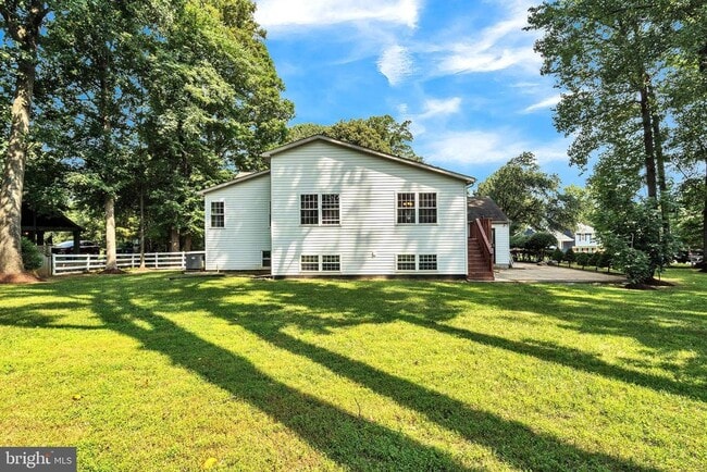 Building Photo - 3818 Gelding Ln