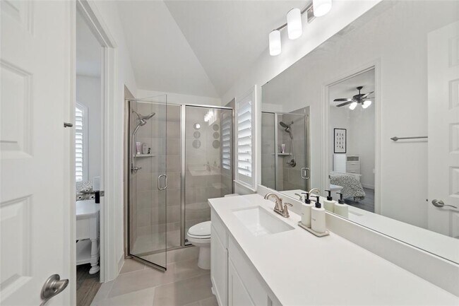 Building Photo - 4803 Bernard Dr