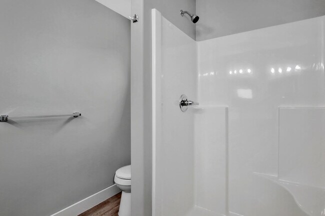 Building Photo - 4775 E 45th St N