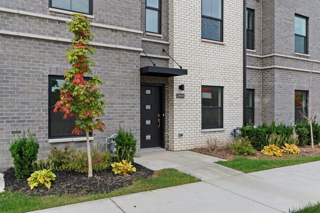 Building Photo - 2845 Summers Pl