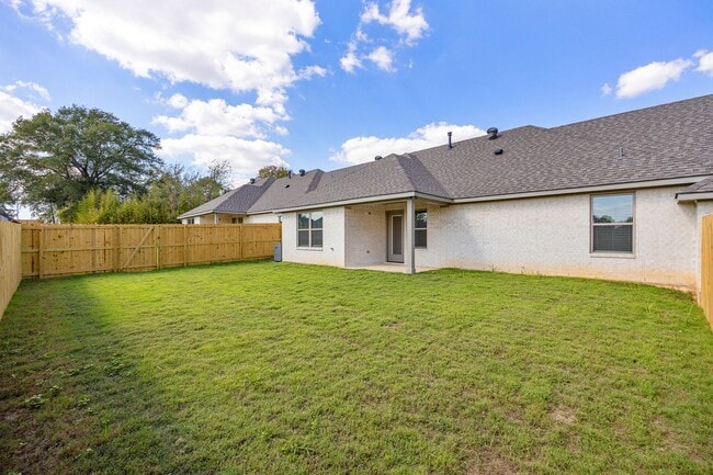 Building Photo - 3195 Dogwood Pk Blvd