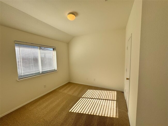 Building Photo - 1719 Grassy Creek Dr