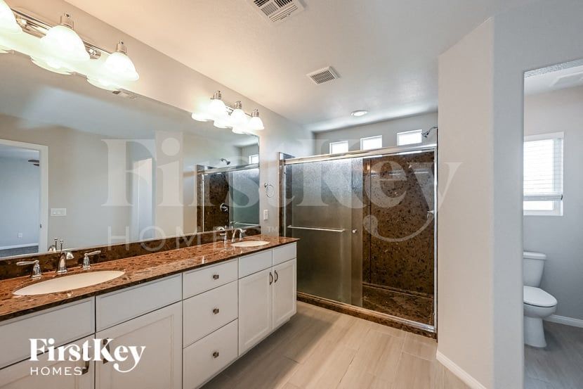 Building Photo - 7279 River Star Ct