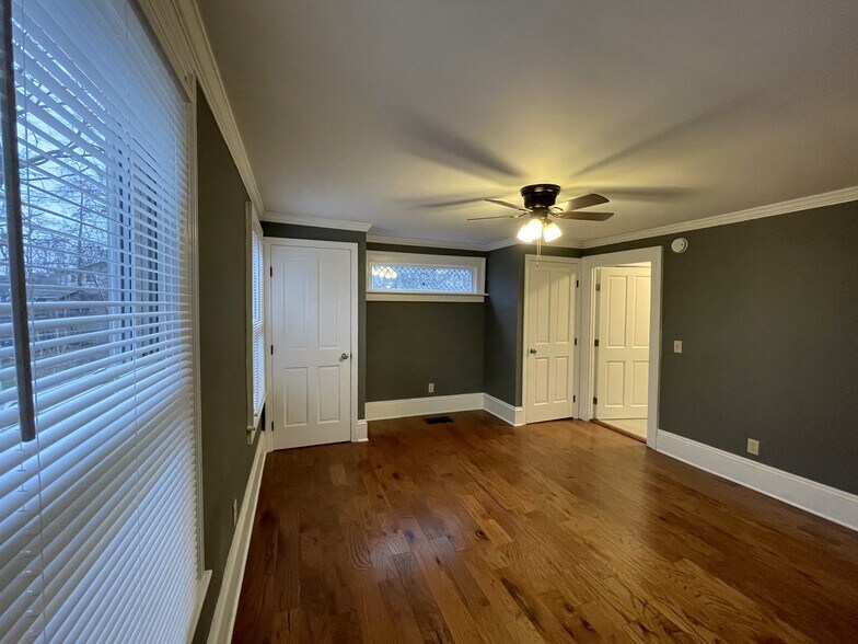 Primary Bedroom - 625 W Church St