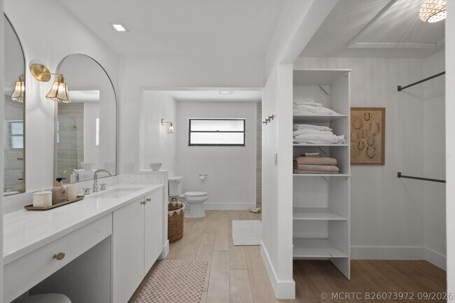 Building Photo - 2515 Bedford Mews Dr