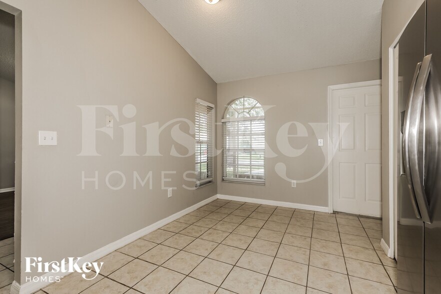 Building Photo - 4705 Hunts Ct