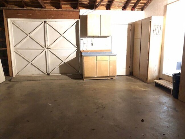 Building Photo - 7512 Wachtel Way