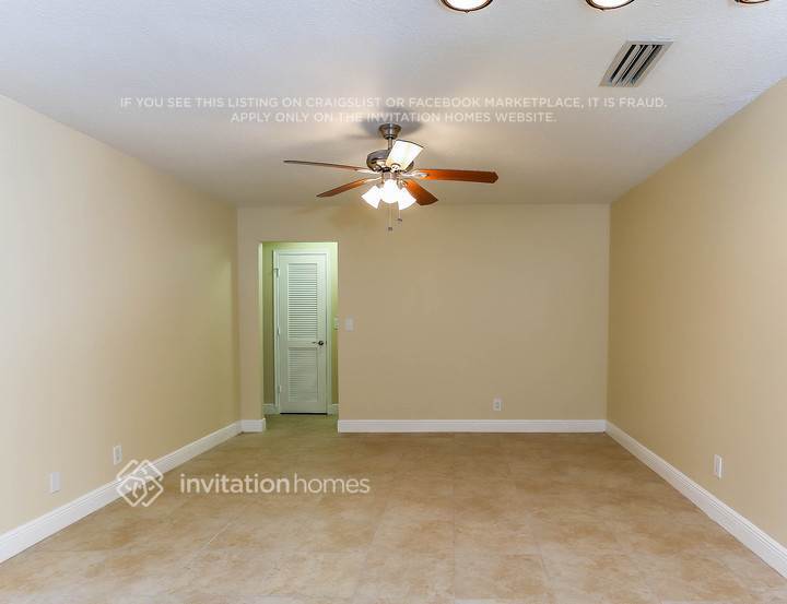 Building Photo - 12758 Guilford Cir