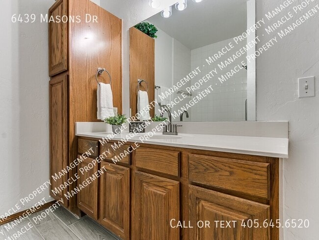 Building Photo - 6439 Masons Dr