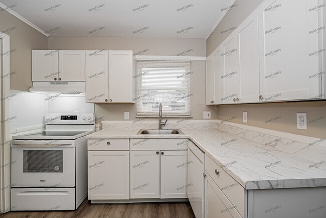 Building Photo - 3036 Wadsworth Ct