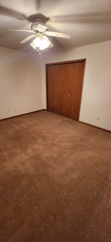 Building Photo - 1390 Daleview Dr