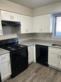 Building Photo - Blackhawk Apartments