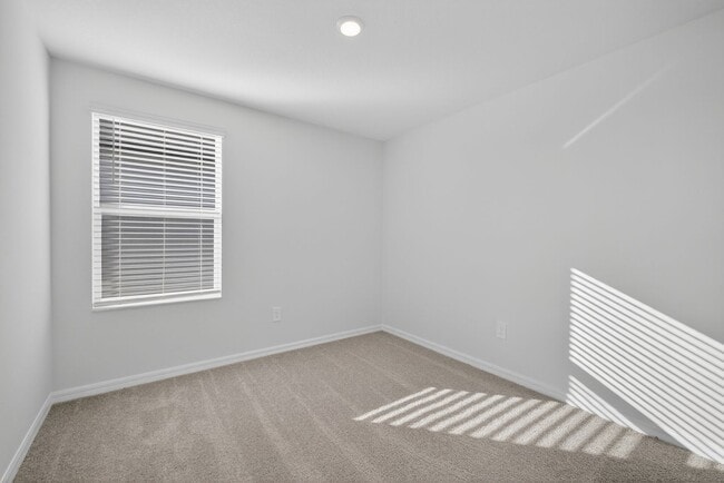 Building Photo - Brand-new 5 Bed now Available!