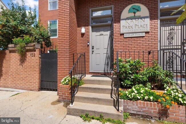 Building Photo - 1119 Pine St