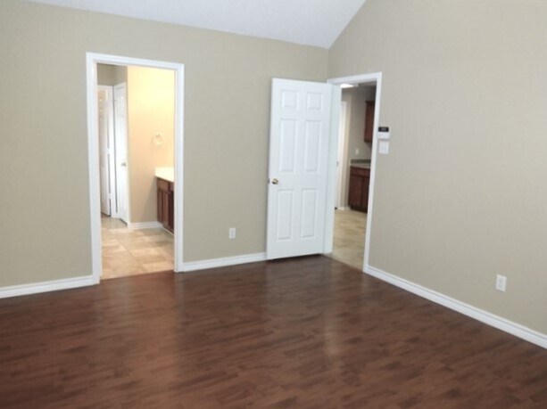 Building Photo - 200 Rock Prairie Ln