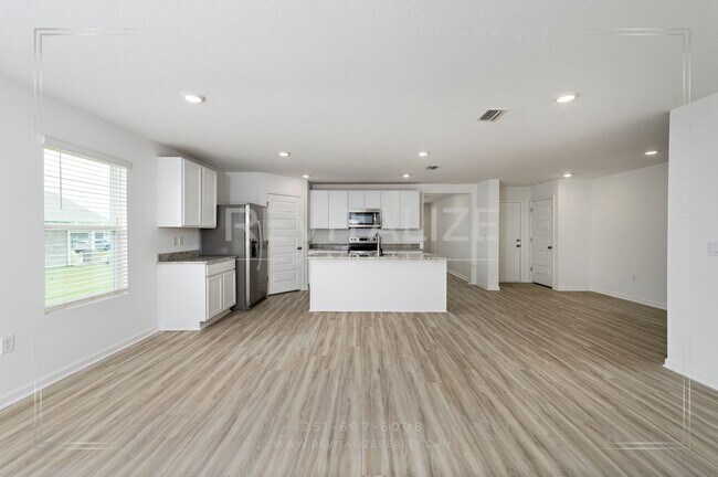 Building Photo - 1097 Hayward Lp