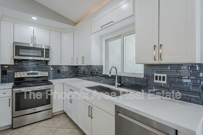 Building Photo - 3778 E Acoma Dr