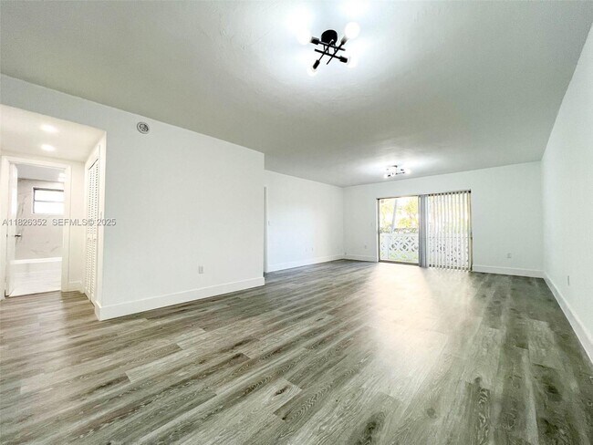 Building Photo - 2005 Sans Souci Blvd