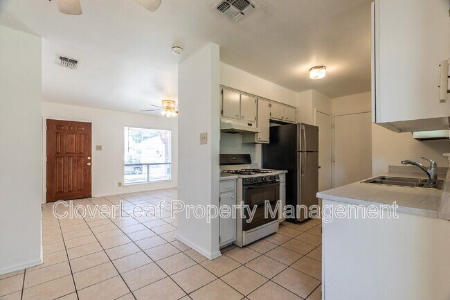 Building Photo - 7319 Deep Spring Dr
