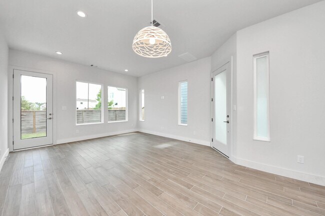 Building Photo - 3015 Pelon Cay Dr