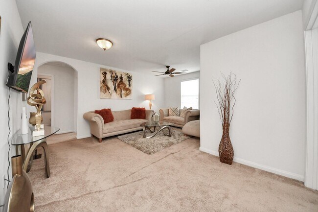 Building Photo - 9423 Grand Spark Dr