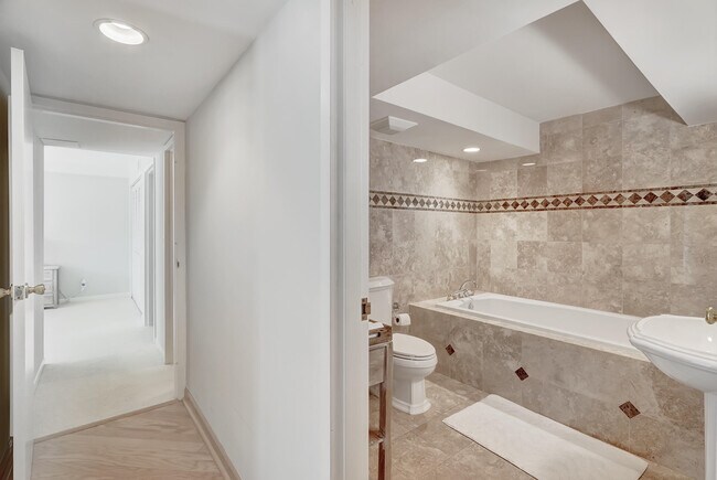 Building Photo - 3200 S Ocean Blvd