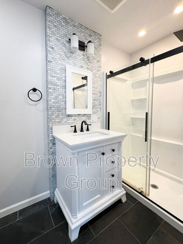 Building Photo - 657 Georgetown Cir